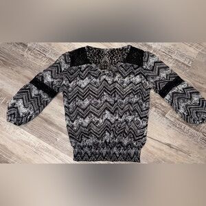 Women's 3/4 Sleeve Chiffon Shirt Size Medium